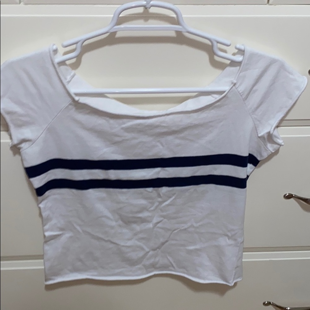 white two-striped brandy top